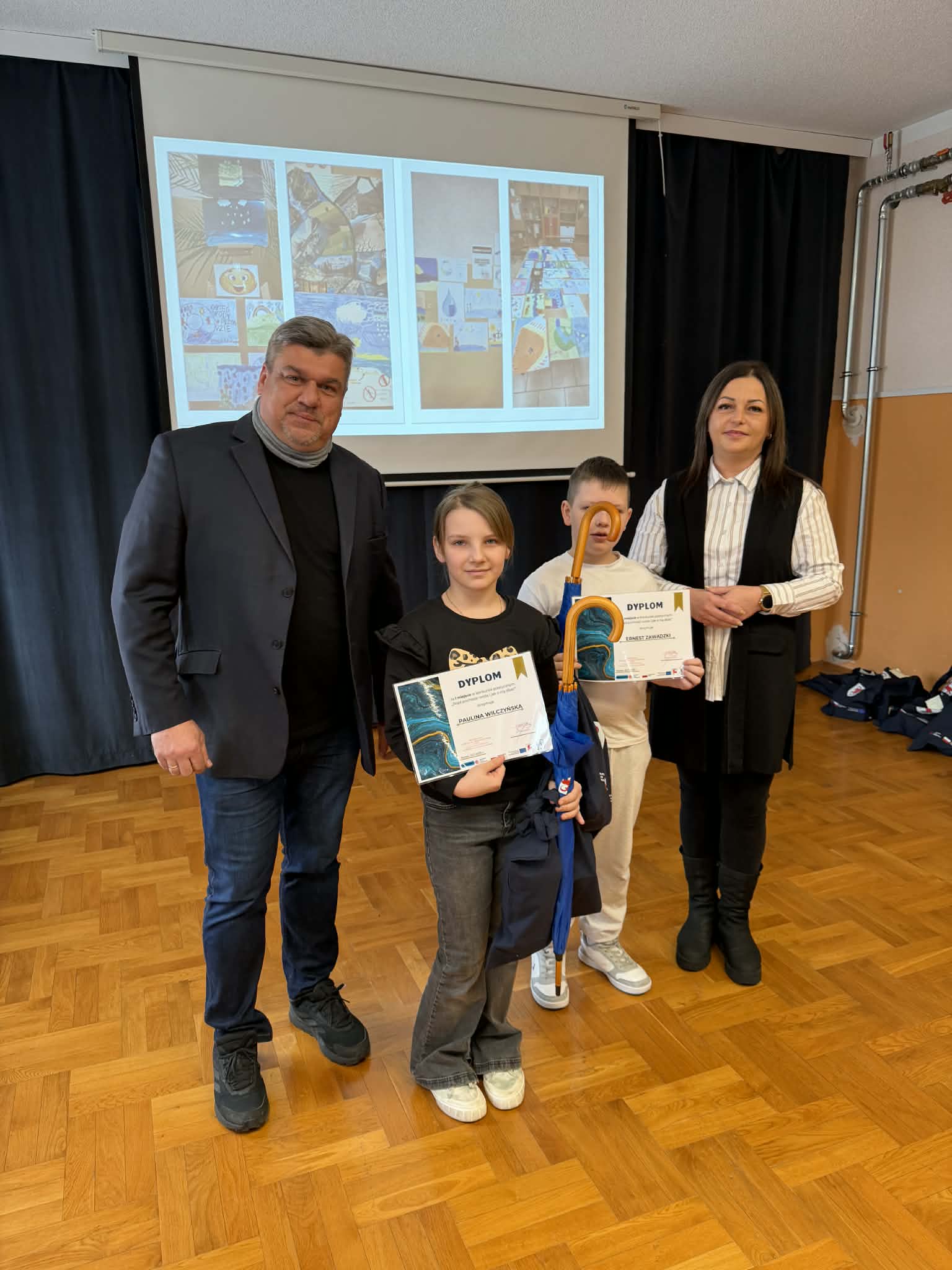 296c153e f953 41b8 a717 777e74da5840