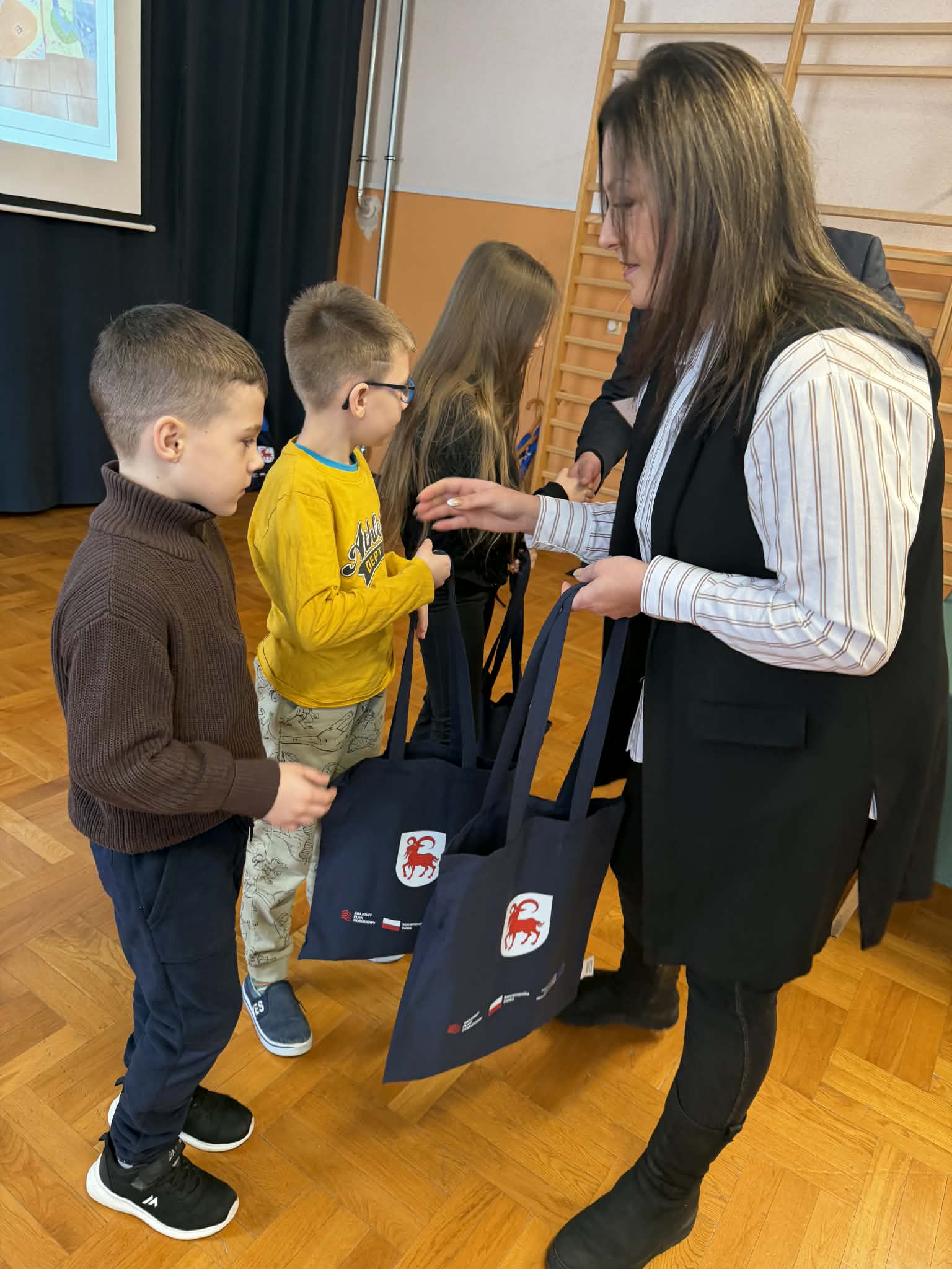 7a49bb11 eb8b 4331 8239 4c52ab3ceada